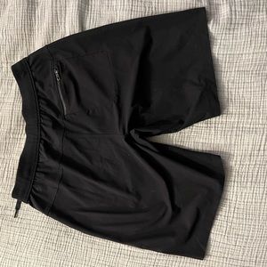 Lululemon Shorts Size L
